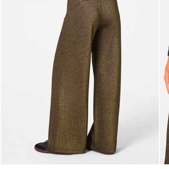 Women's SPANX Air Essentials Top and Pants LIMITED EDITION - Picture 4 of 4